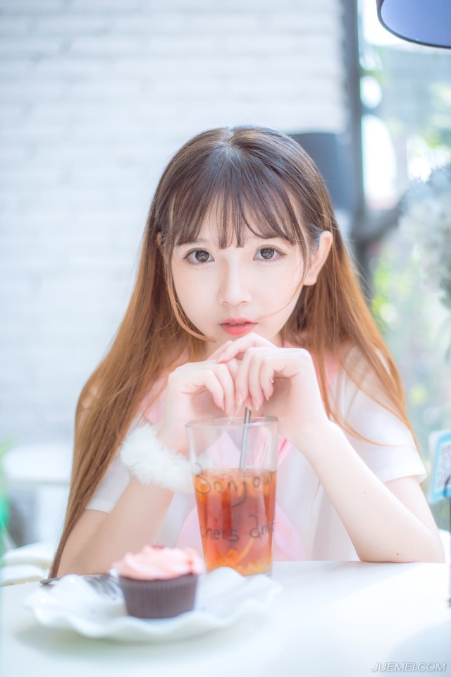 遇到你之后，我的世界只剩三种人:是你，像你，不是你。